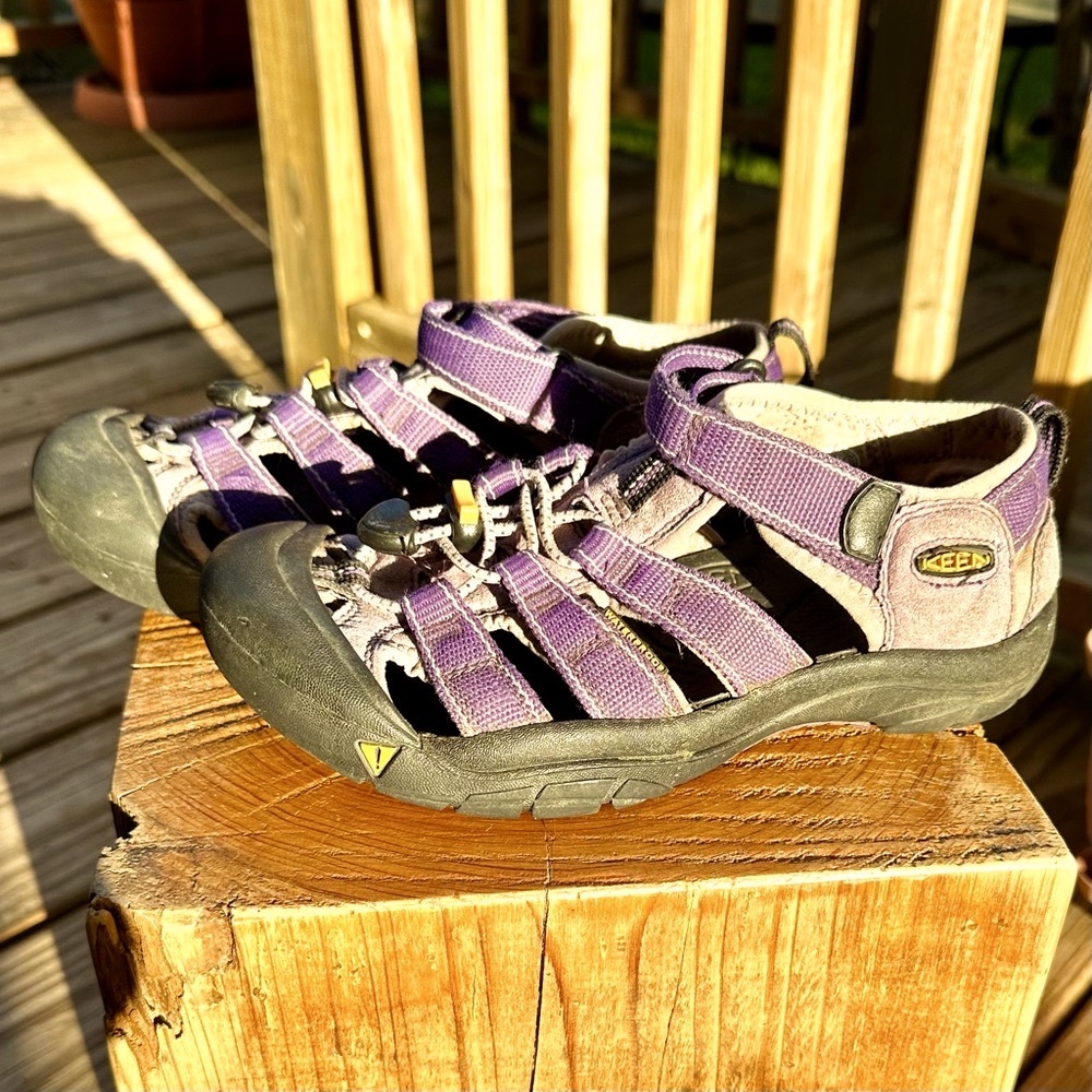 KEEN Sandals | Newport H2 Women's /Girls Rugged Hiking Eggplant Sandals - 5